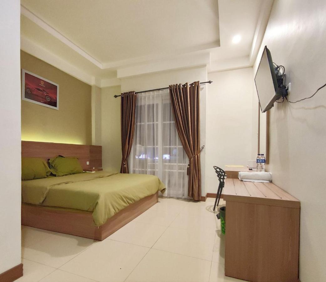Green Forest Hotel Tebing Tinggi Exterior photo